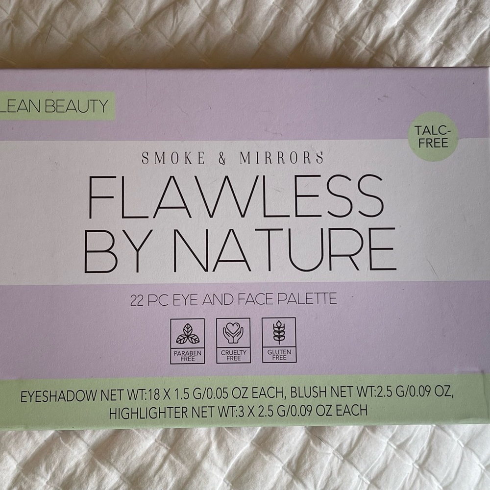 Smoke & Mirrors Flawless by Nature Eyeshadow Palette - Purple, Cream, Tan